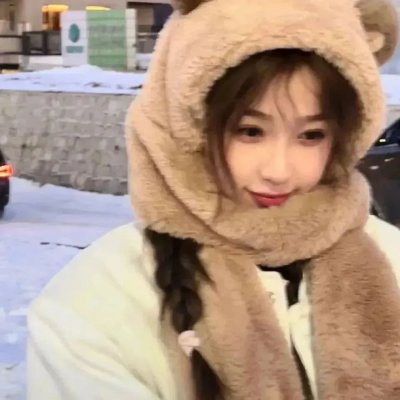 镜中的女孩
